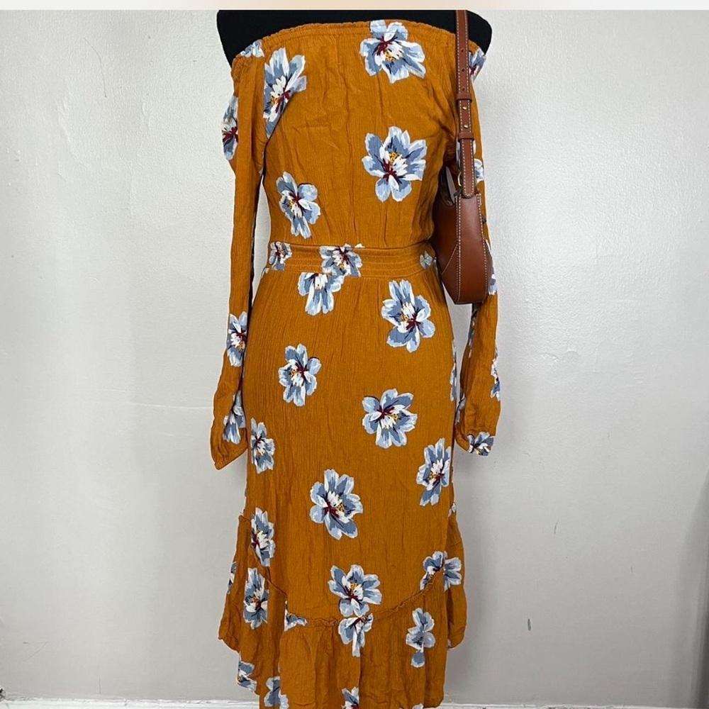 Old Navy Floral Off Shoulder Maxi Dress | Boho Smocked Ruffle Hem XL - Picture 3 of 5